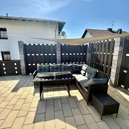 Charmante Ziegler Mit Pool Apartment *