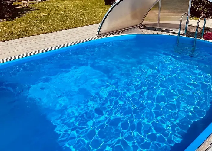 Apartamento Charmante Ziegler Mit Pool Villmar